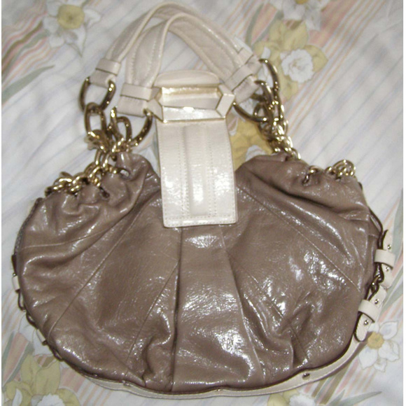New! Guess by Marciano leather bag w/chain strap - Picture 2 of 8